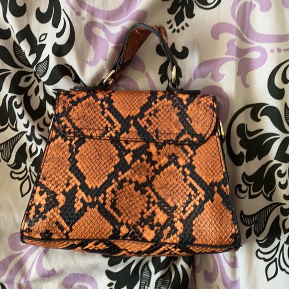 bag - Picture 2 of 2